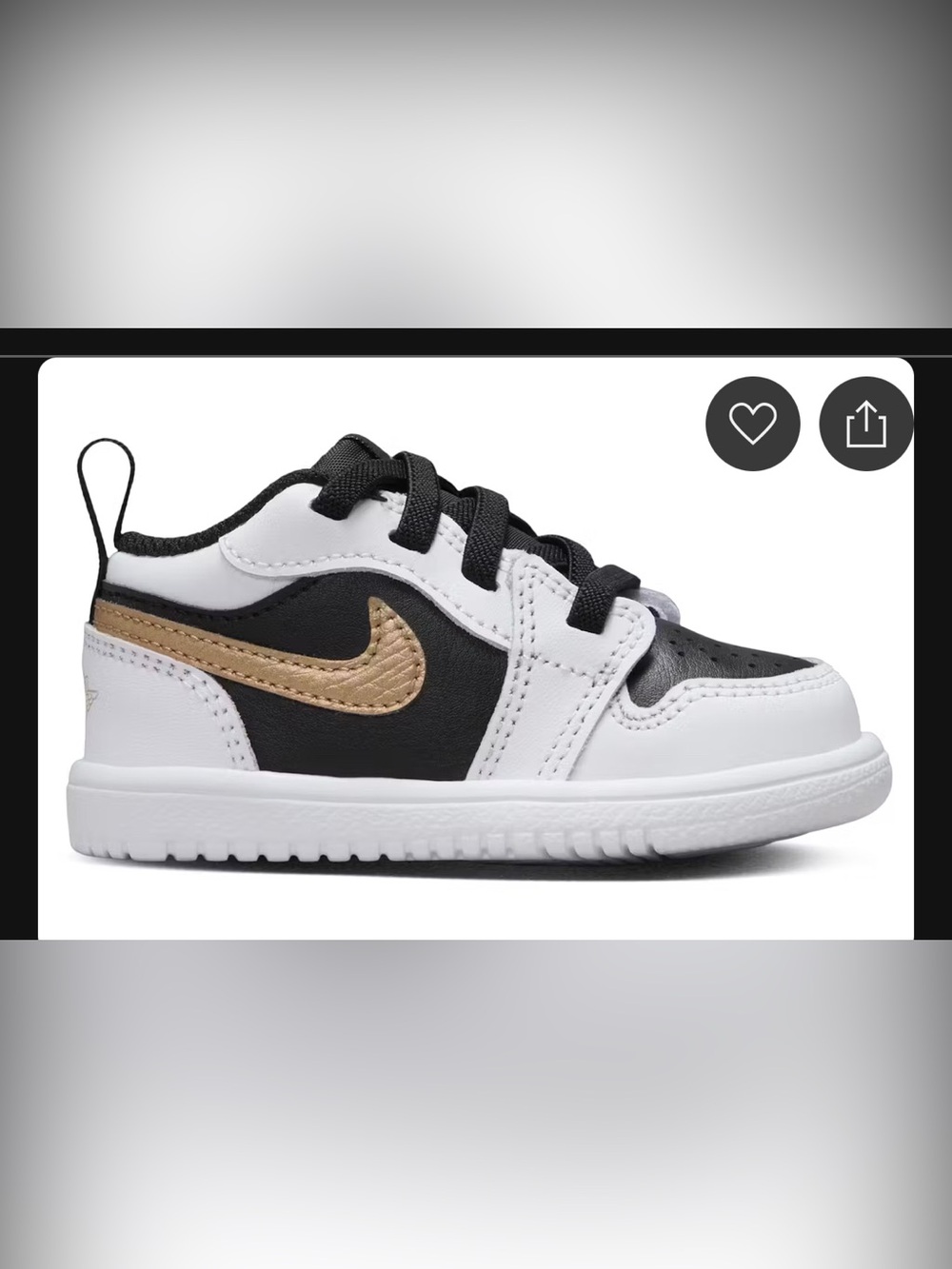 Jordan 1 Low ALT
White Black Metallic Gold (TD)
